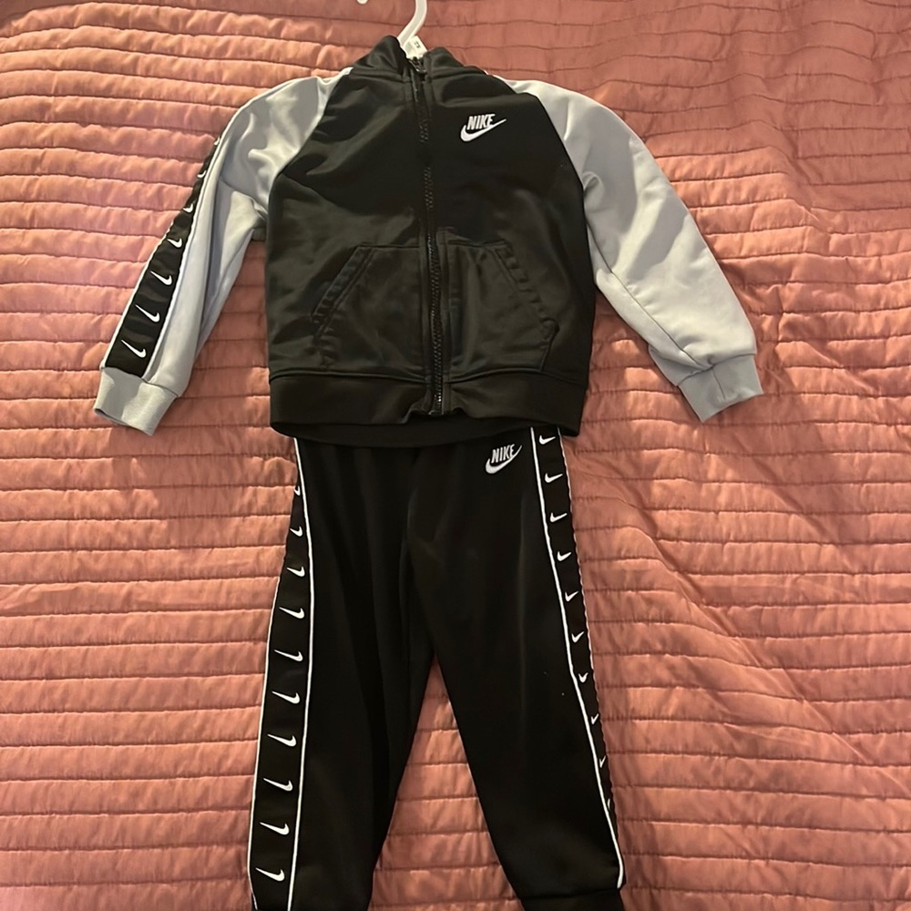 Sweatsuit
